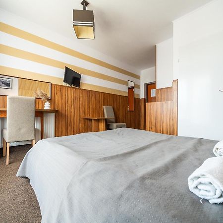 Max Apartamenty - Pokoje - Domki - Restauracja - Basen Mielno  Bagian luar foto