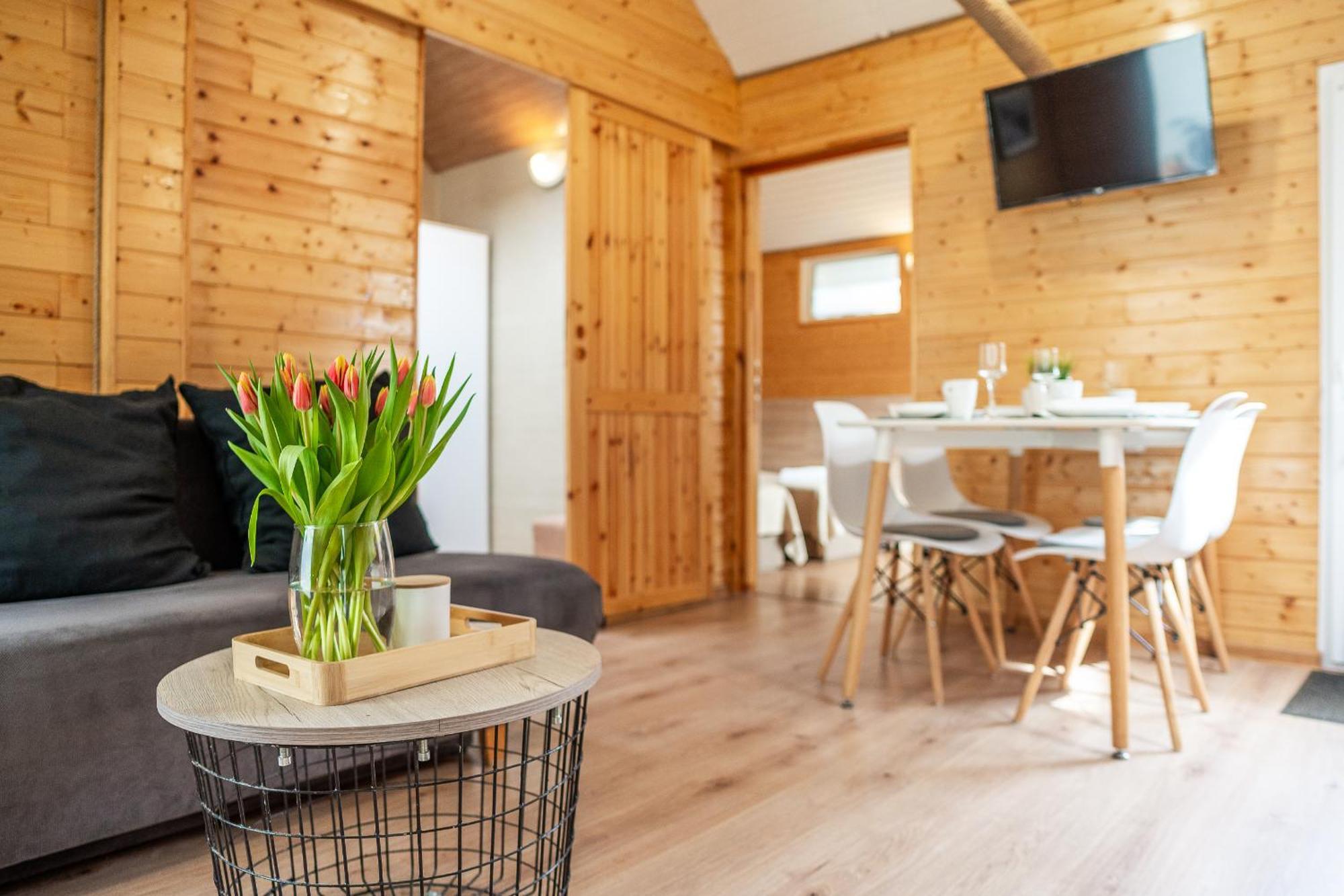 Max Apartamenty - Pokoje - Domki - Restauracja - Basen Mielno  Bagian luar foto