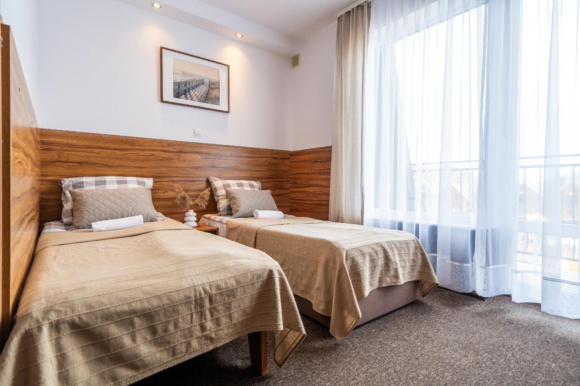 Max Apartamenty - Pokoje - Domki - Restauracja - Basen Mielno  Bagian luar foto