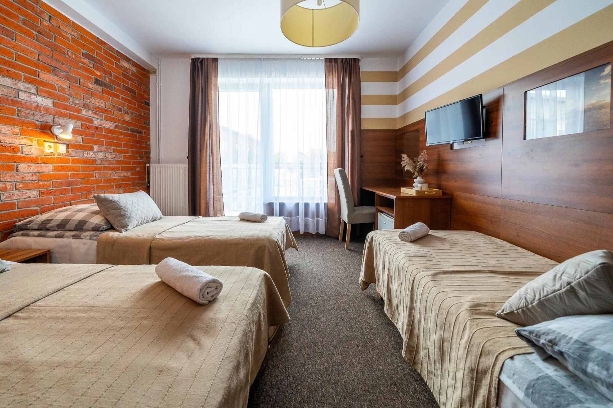 Max Apartamenty - Pokoje - Domki - Restauracja - Basen Mielno  Bagian luar foto