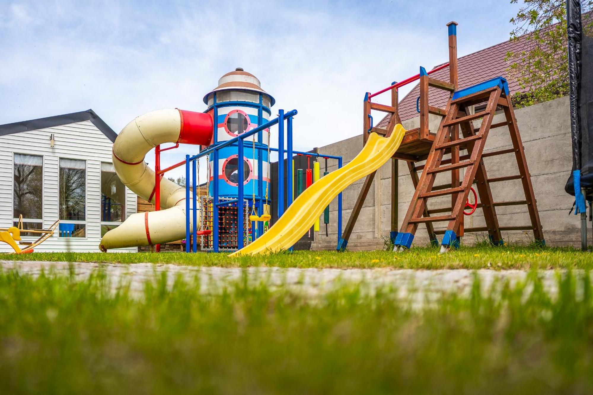 Max Apartamenty - Pokoje - Domki - Restauracja - Basen Mielno  Bagian luar foto