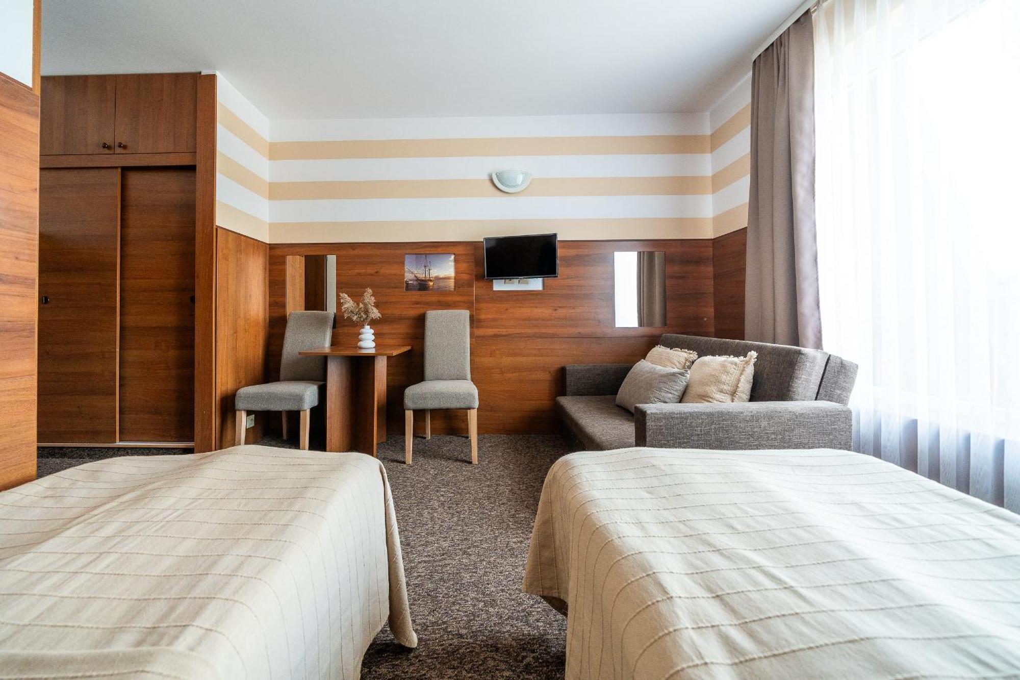 Max Apartamenty - Pokoje - Domki - Restauracja - Basen Mielno  Bagian luar foto