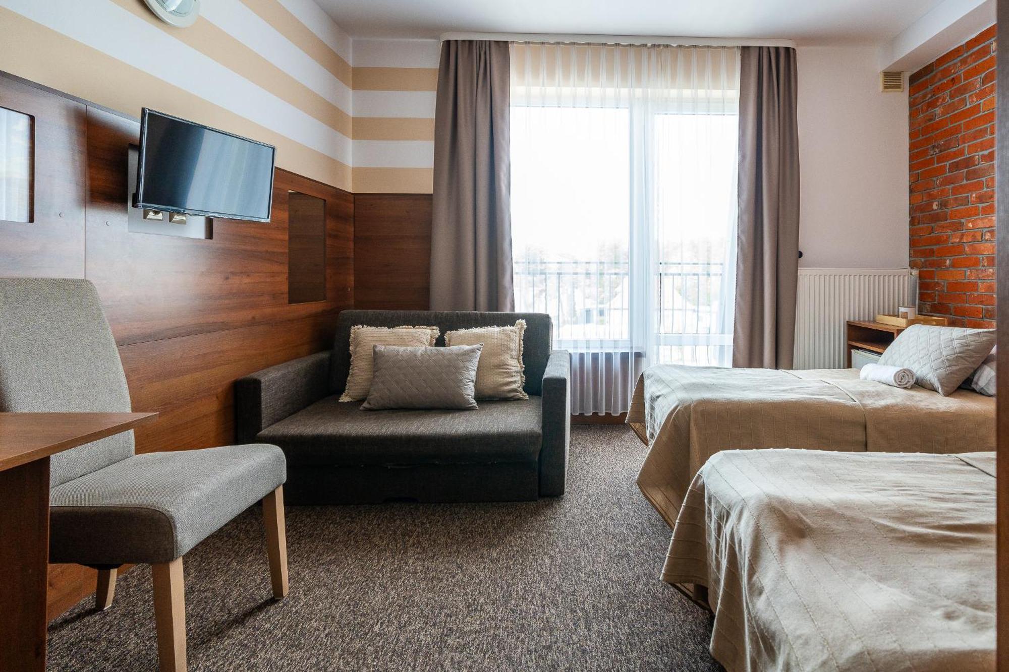 Max Apartamenty - Pokoje - Domki - Restauracja - Basen Mielno  Bagian luar foto