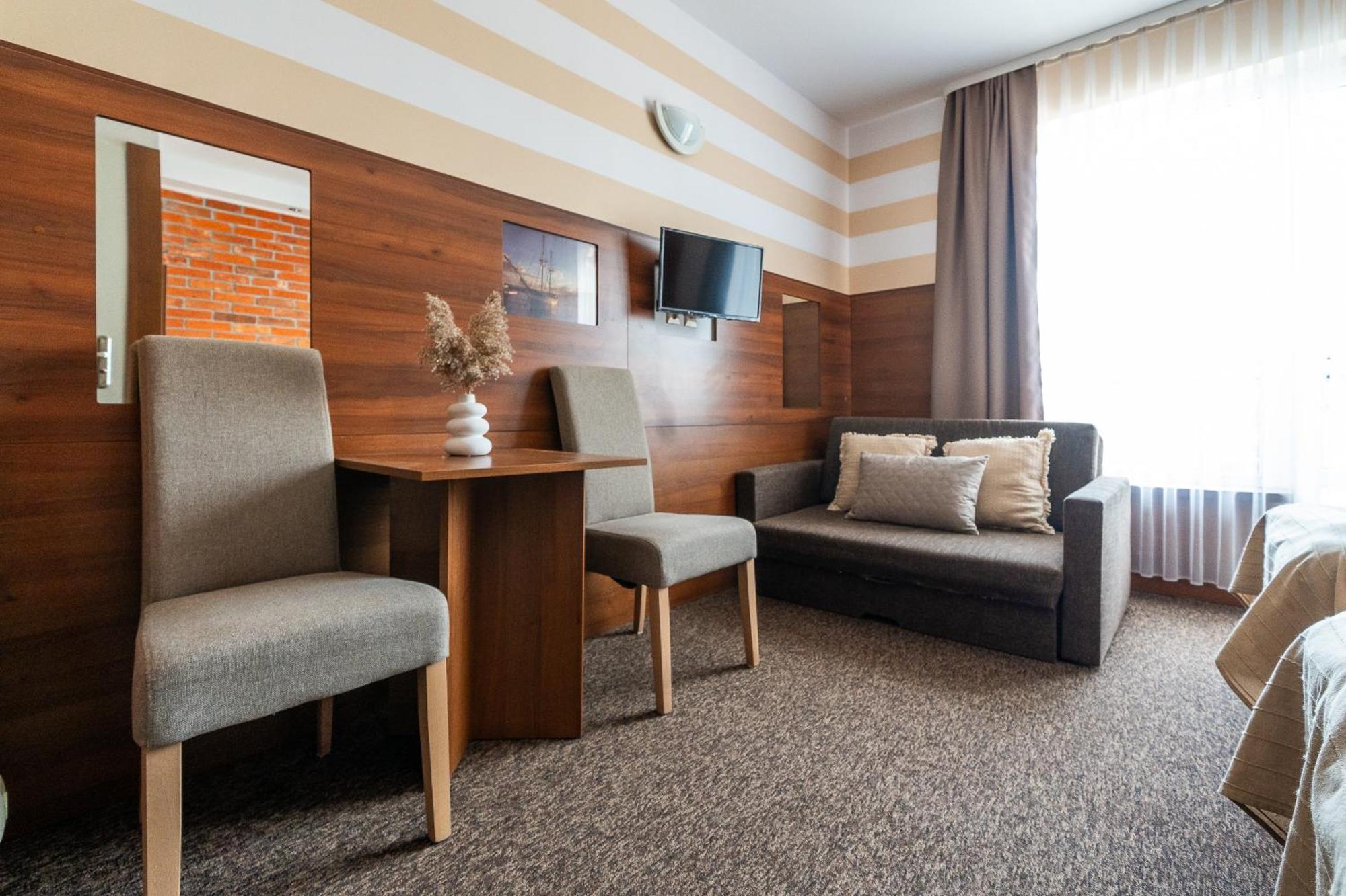 Max Apartamenty - Pokoje - Domki - Restauracja - Basen Mielno  Bagian luar foto