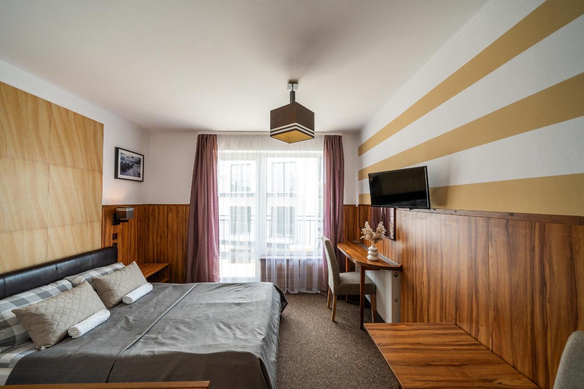 Max Apartamenty - Pokoje - Domki - Restauracja - Basen Mielno  Bagian luar foto